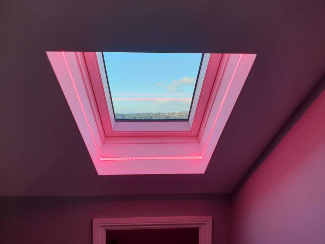 LED-лента вокруг окна